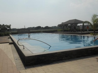 Swimming pool kencana pura Kolam Renang